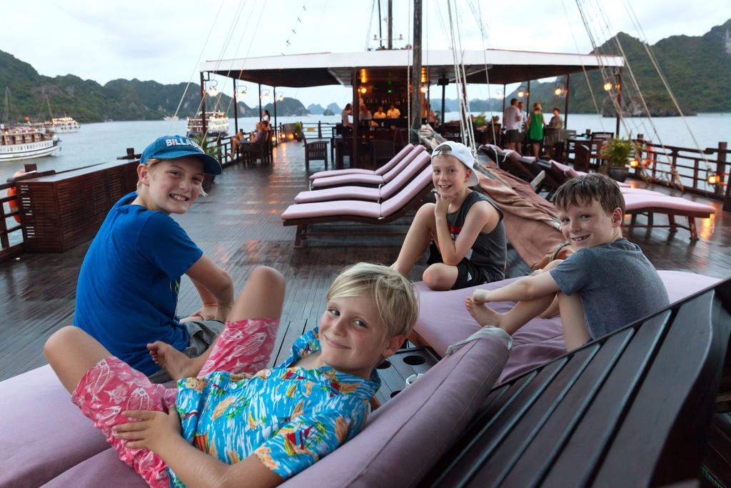 Halong Glory Legend Cruise Hotel Ha Long Exterior foto