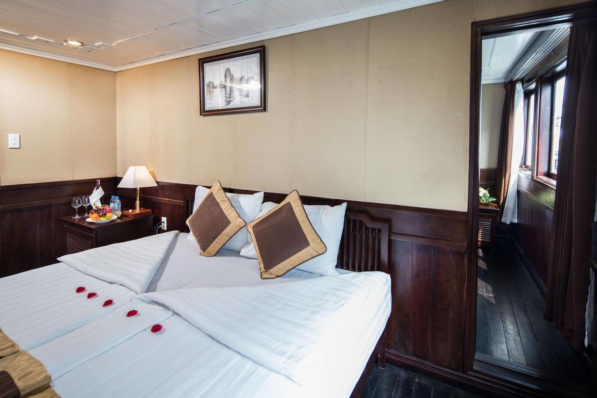 Halong Glory Legend Cruise Hotel Ha Long Exterior foto